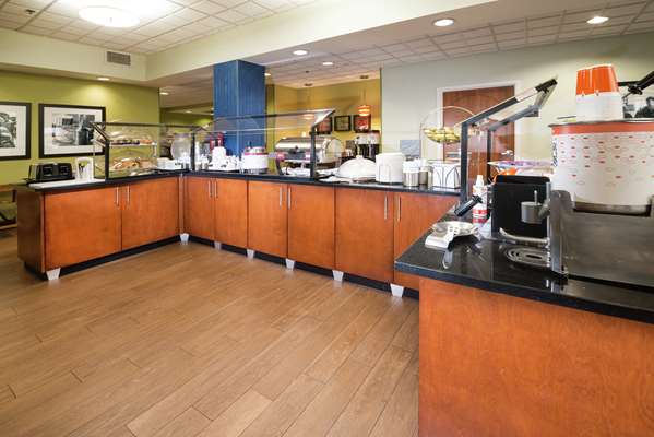 Restaurant - Hampton Inn Broken Arrow