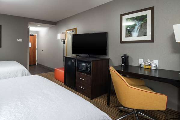  - Hampton Inn Broken Arrow