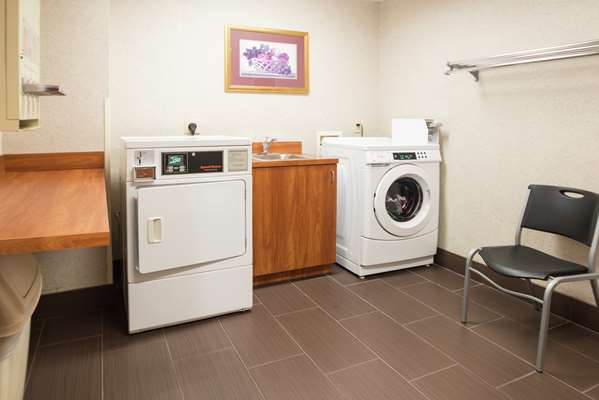  - Hampton Inn Broken Arrow