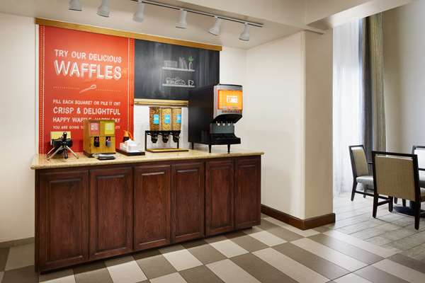 Amenities - Hampton Inn & Suites Aquarium Tulsa
