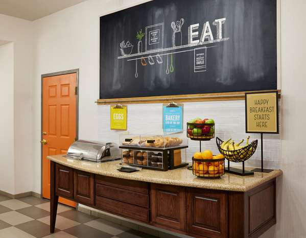 Amenities - Hampton Inn & Suites Aquarium Tulsa