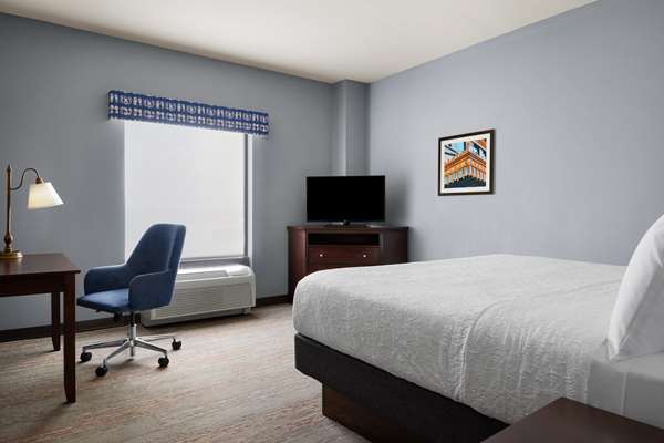  - Hampton Inn & Suites Aquarium Tulsa
