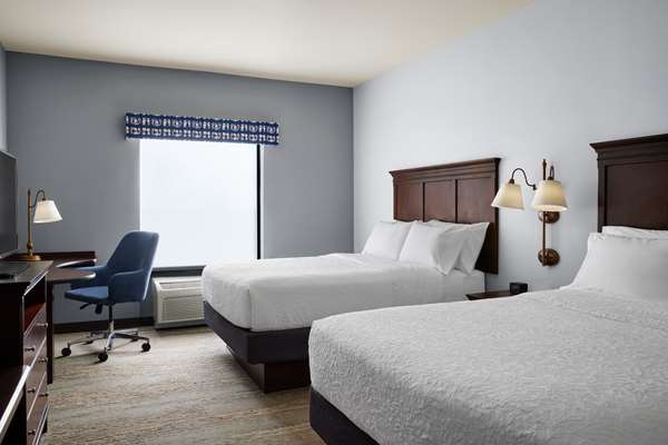  - Hampton Inn & Suites Aquarium Tulsa