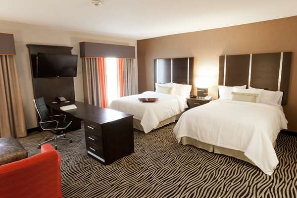  - Hampton Inn & Suites Central Tulsa - I-44, Exit 231