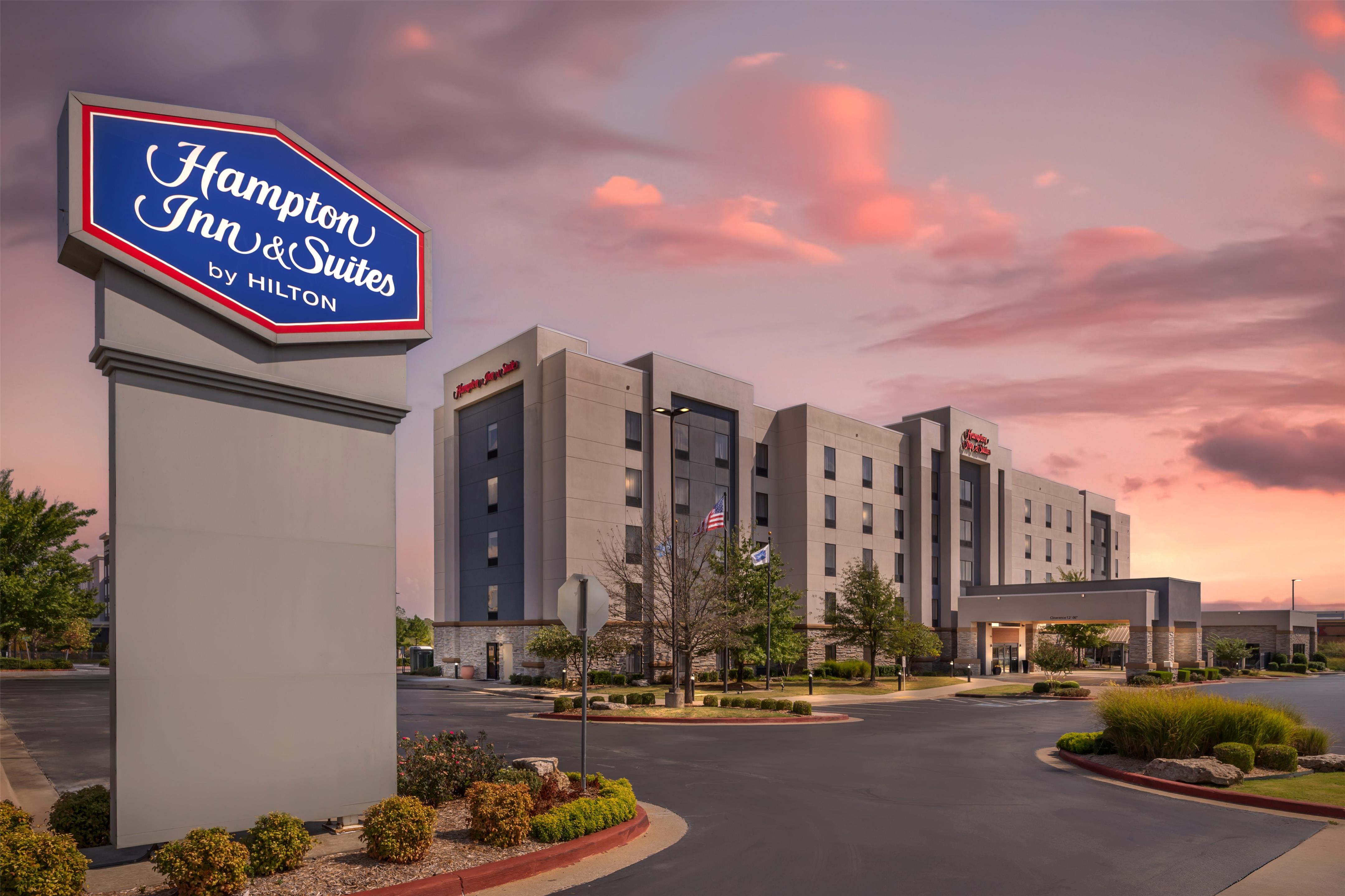 Exterior | Hampton Inn & Suites Tulsa/Catoosa