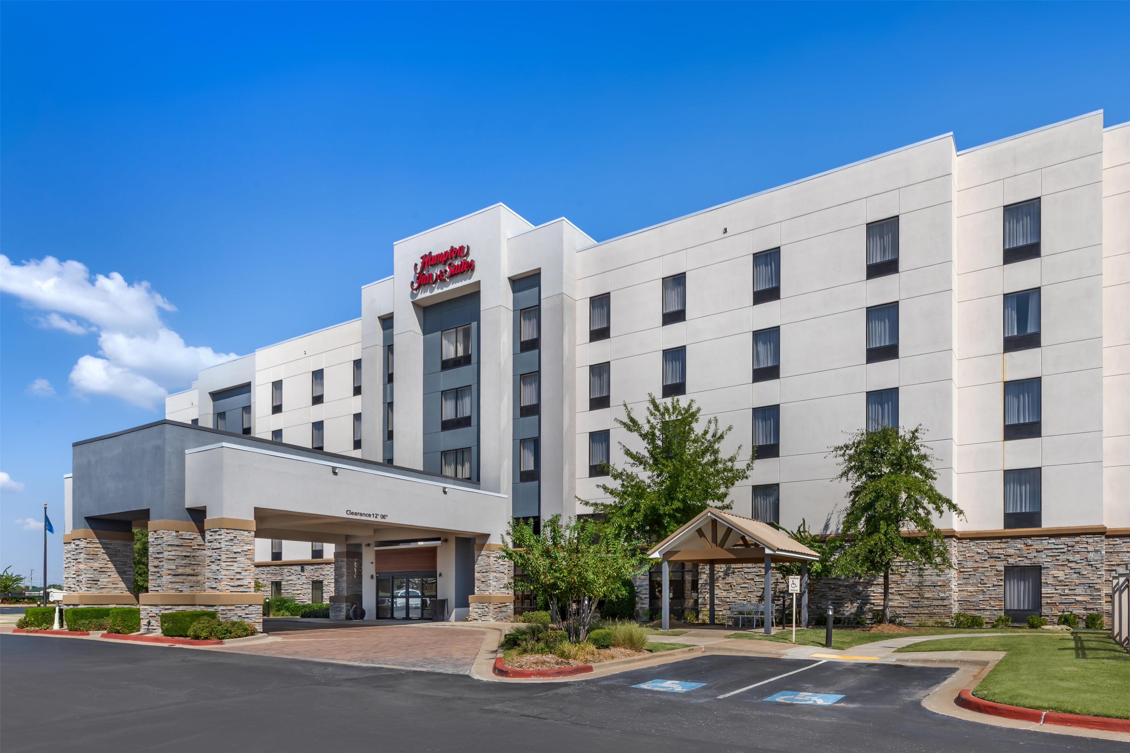 Exterior | Hampton Inn & Suites Tulsa/Catoosa