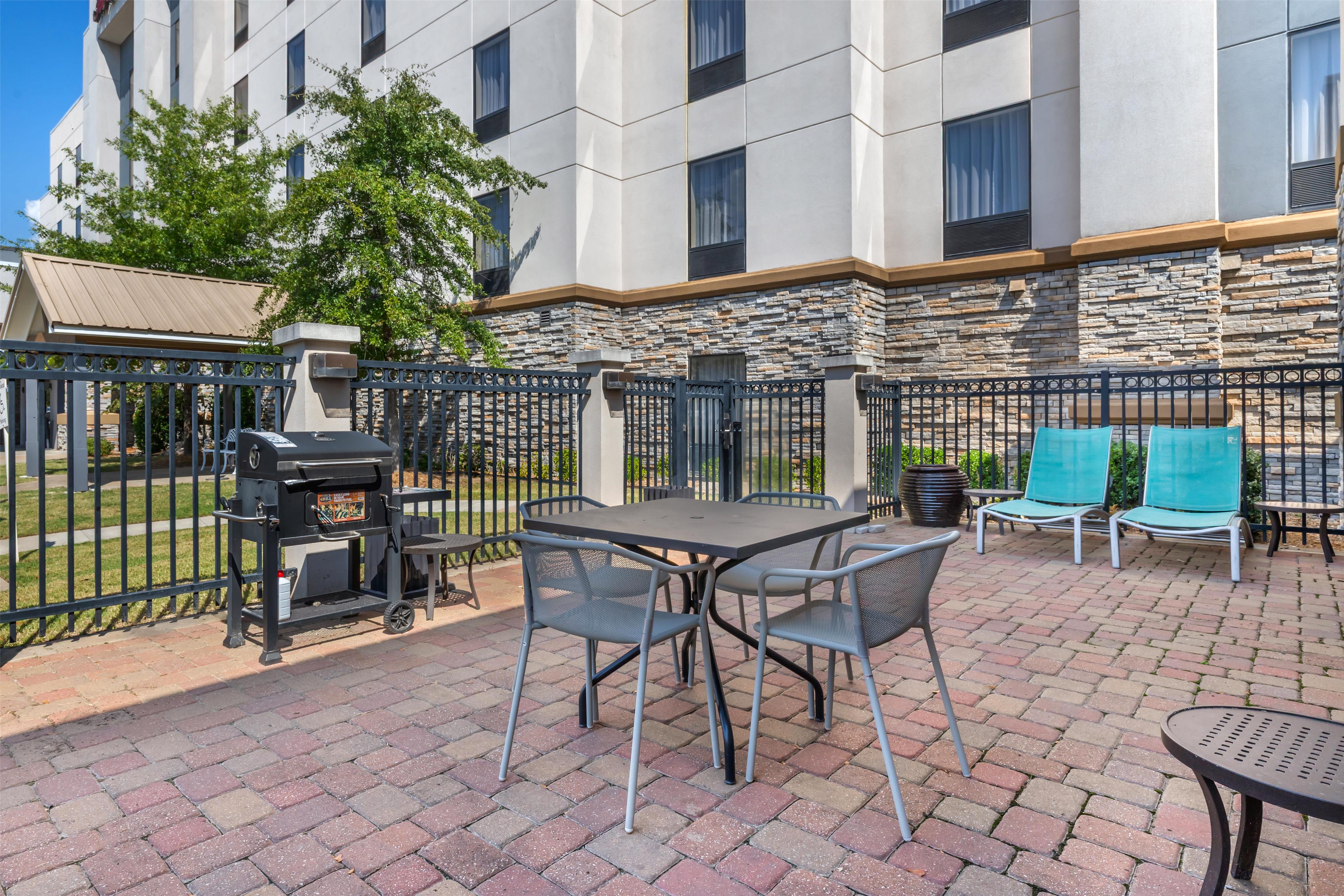 Exterior | Hampton Inn & Suites Tulsa/Catoosa