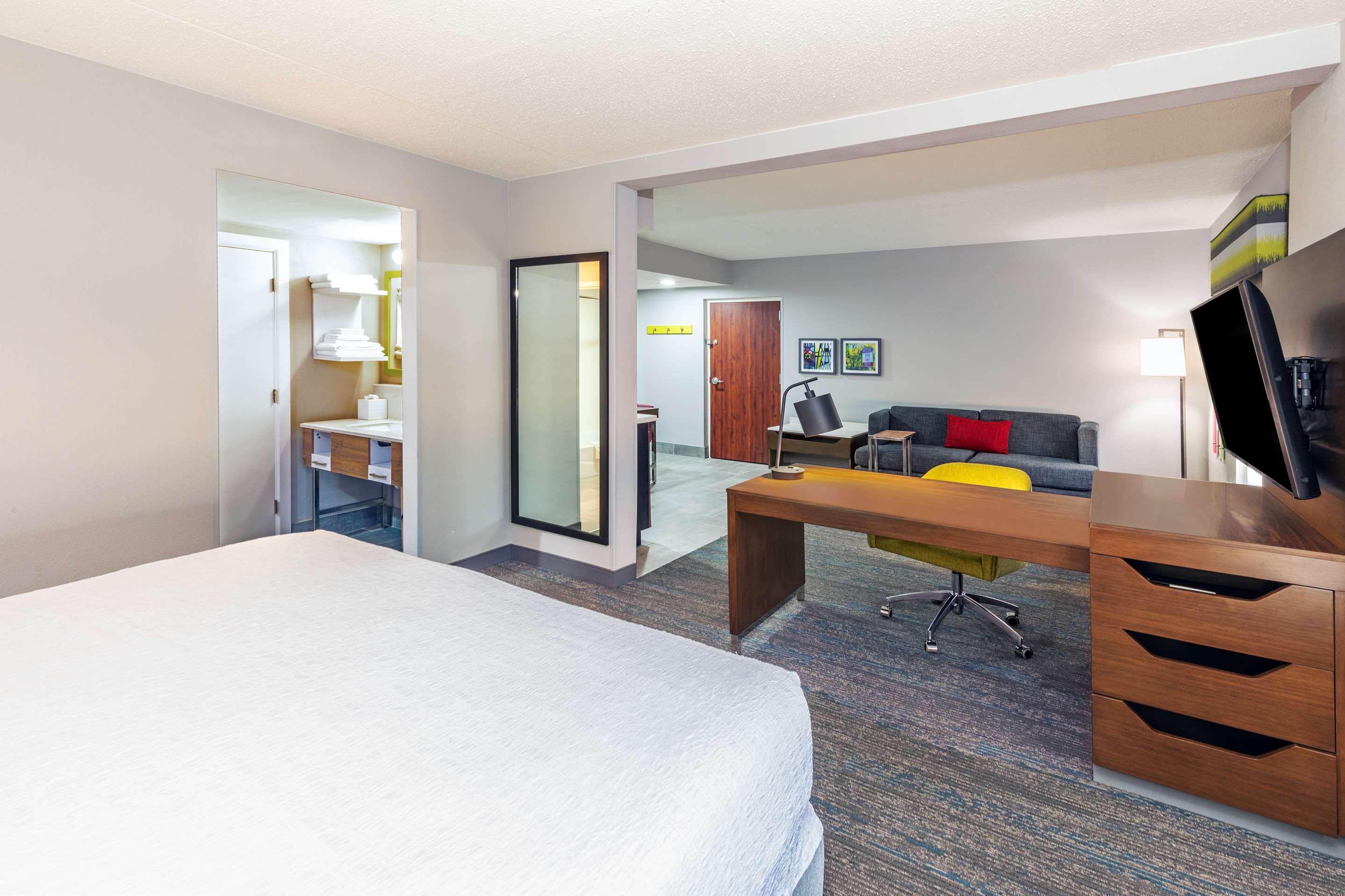 Guest room