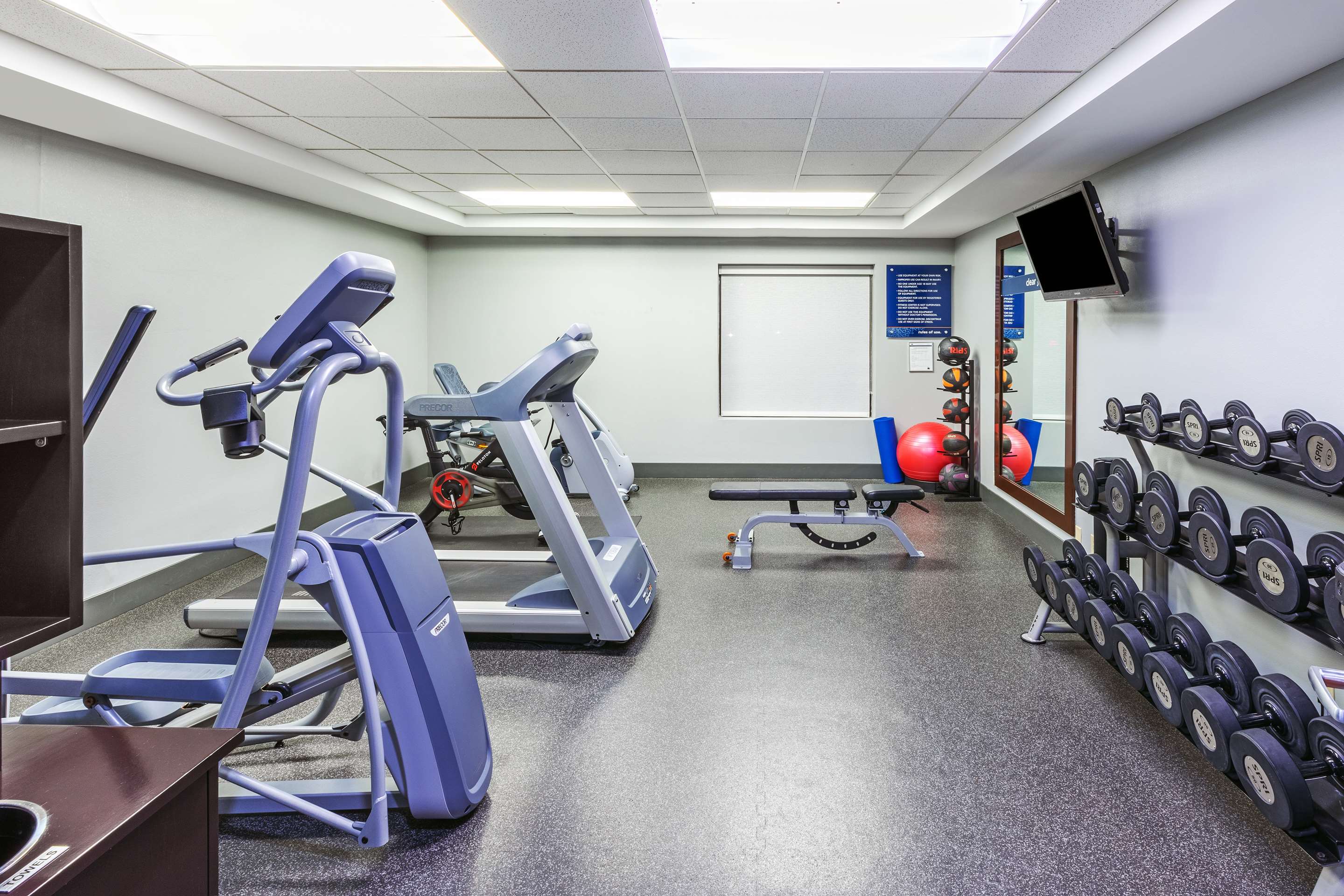 Health club fitness center gym | Hampton Inn & Suites Tulsa-Woodland Hills 71st-Memorial