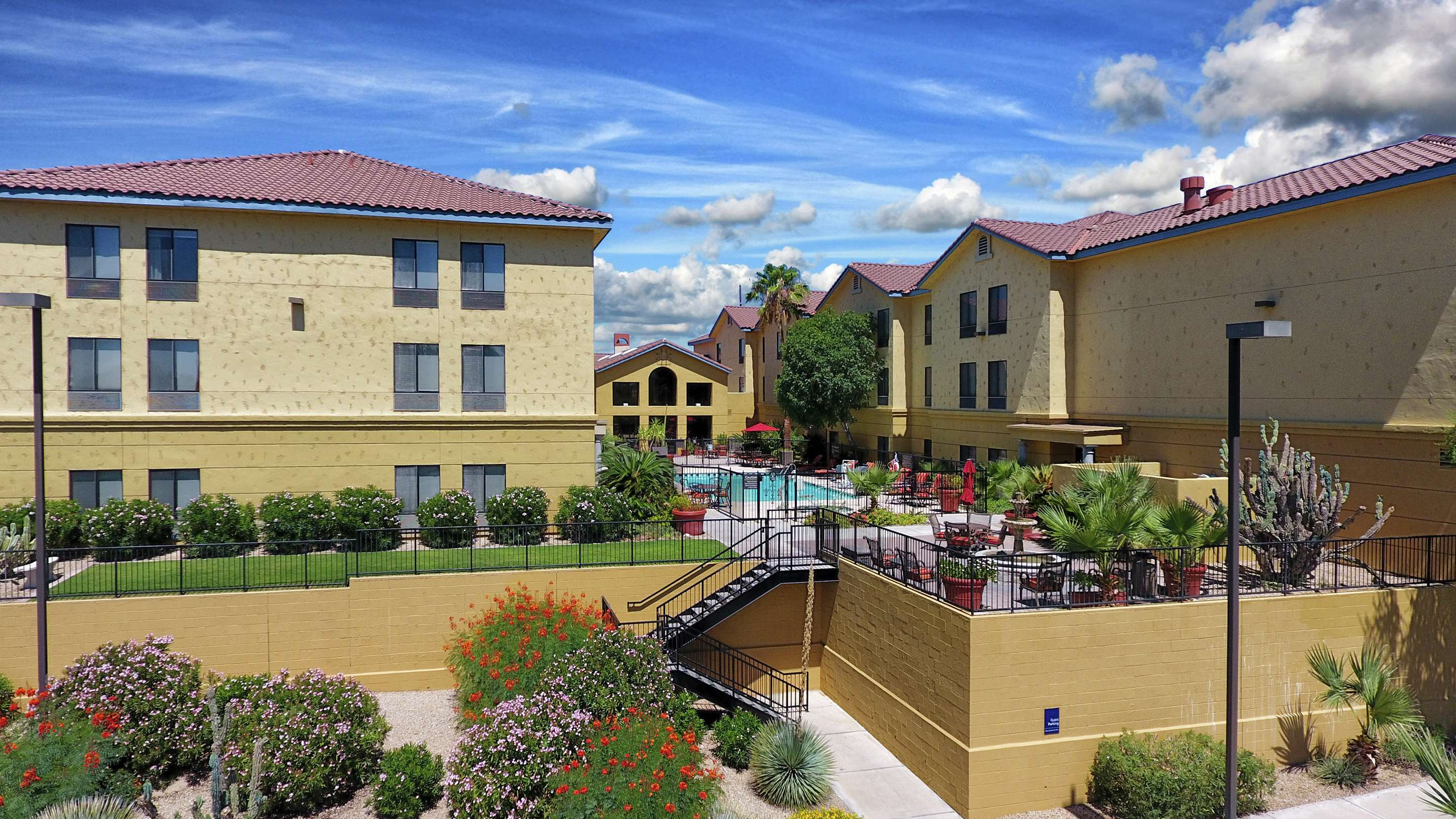 Exterior | Hampton Inn & Suites Tucson-Mall