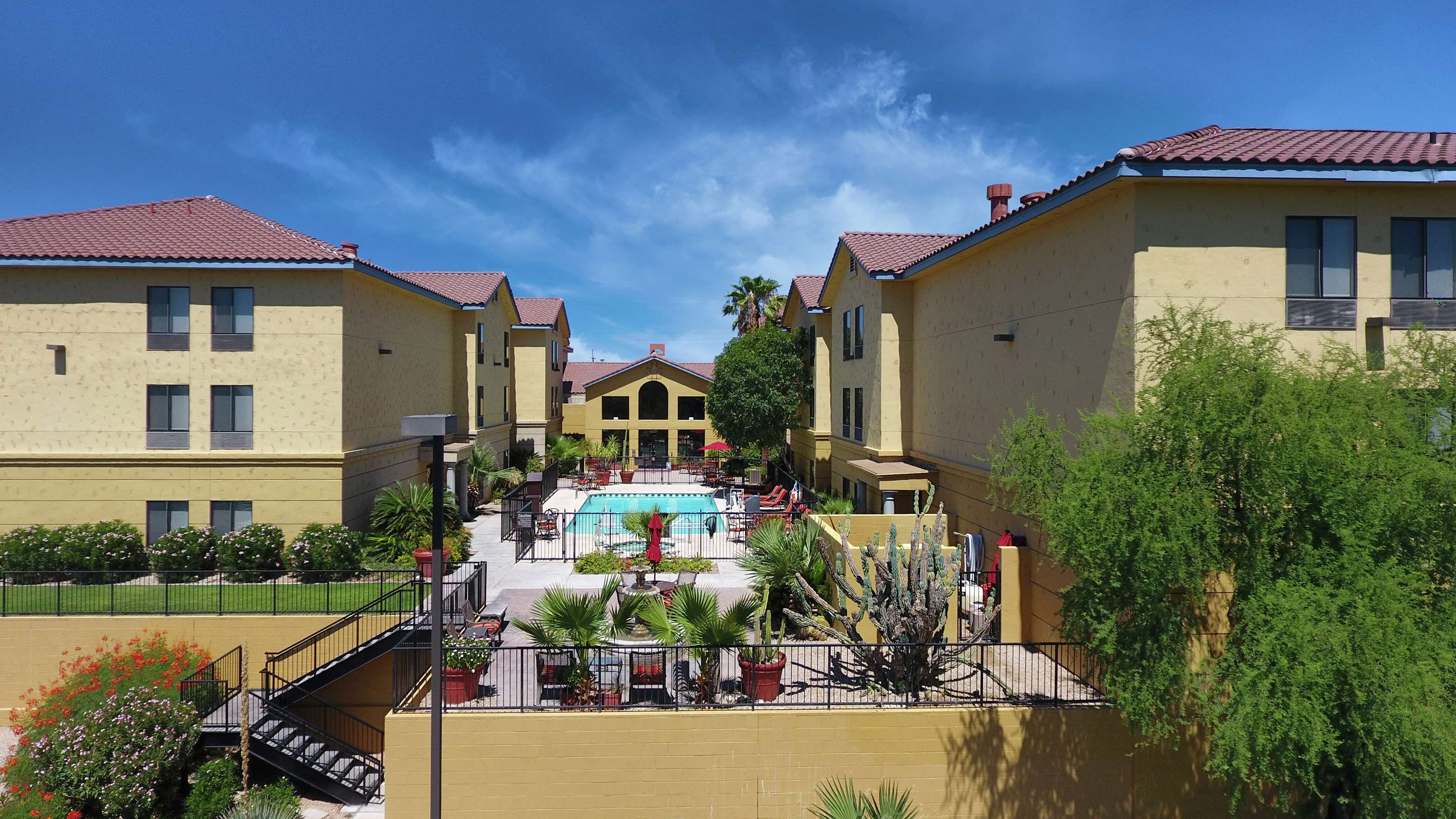 Exterior | Hampton Inn & Suites Tucson-Mall