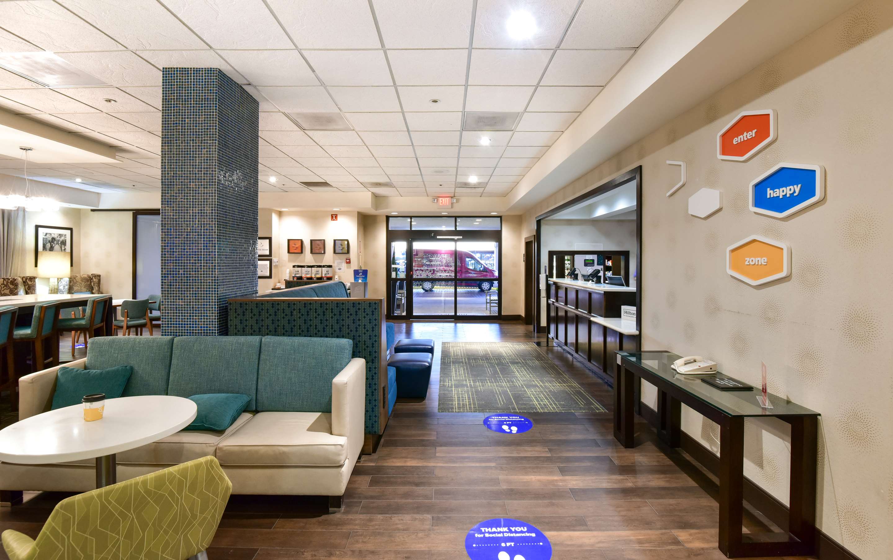 Lobby | Hampton Inn Tucson-Airport