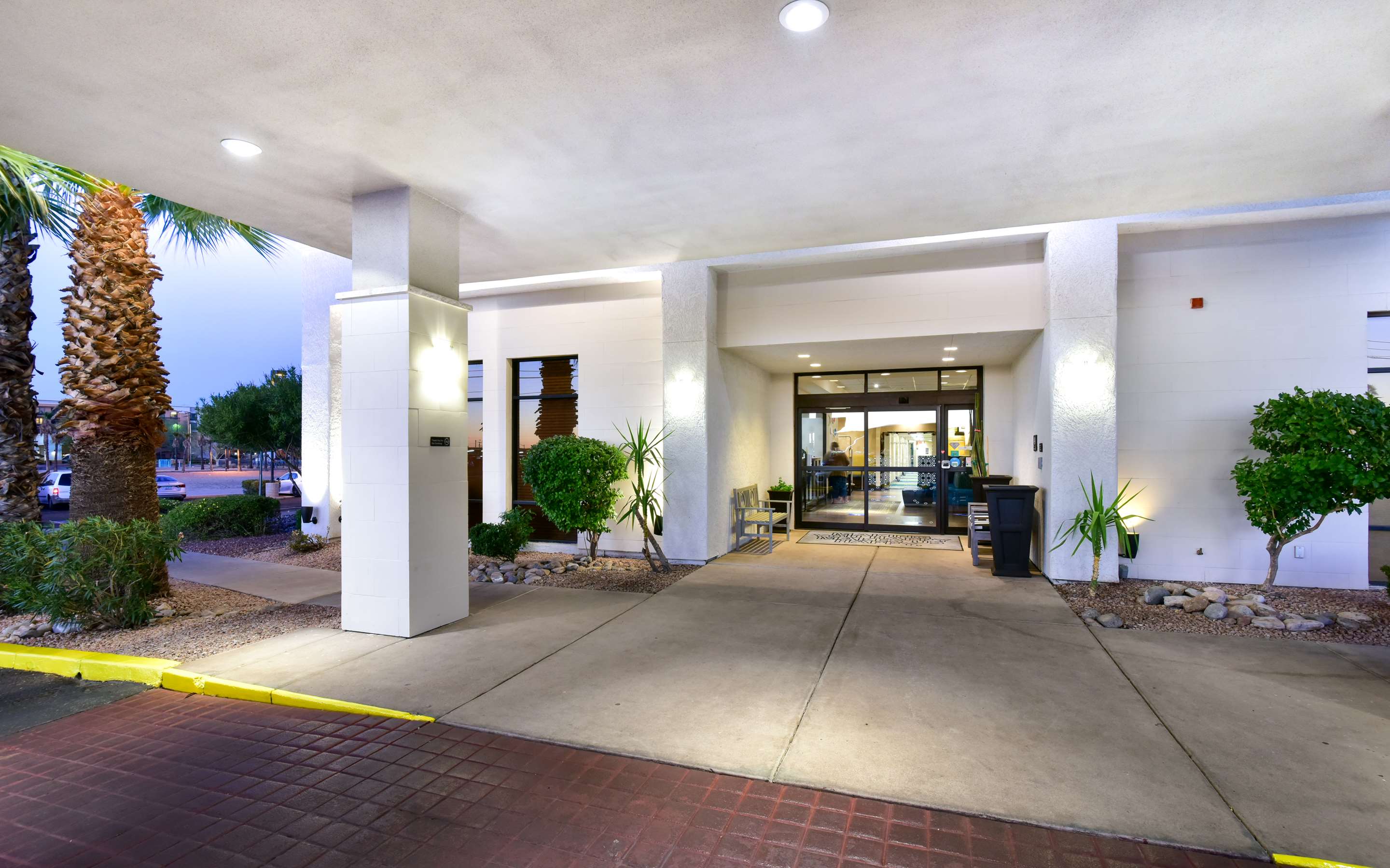 Exterior | Hampton Inn Tucson-Airport