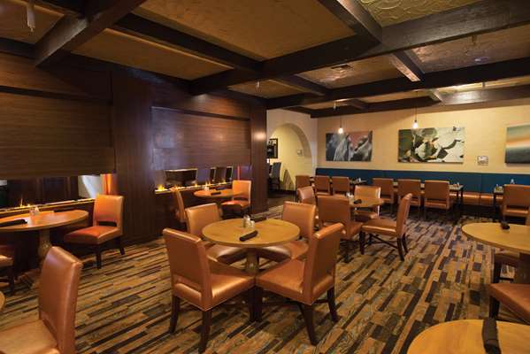 Restaurant - DoubleTree Suites by Hilton Tucson