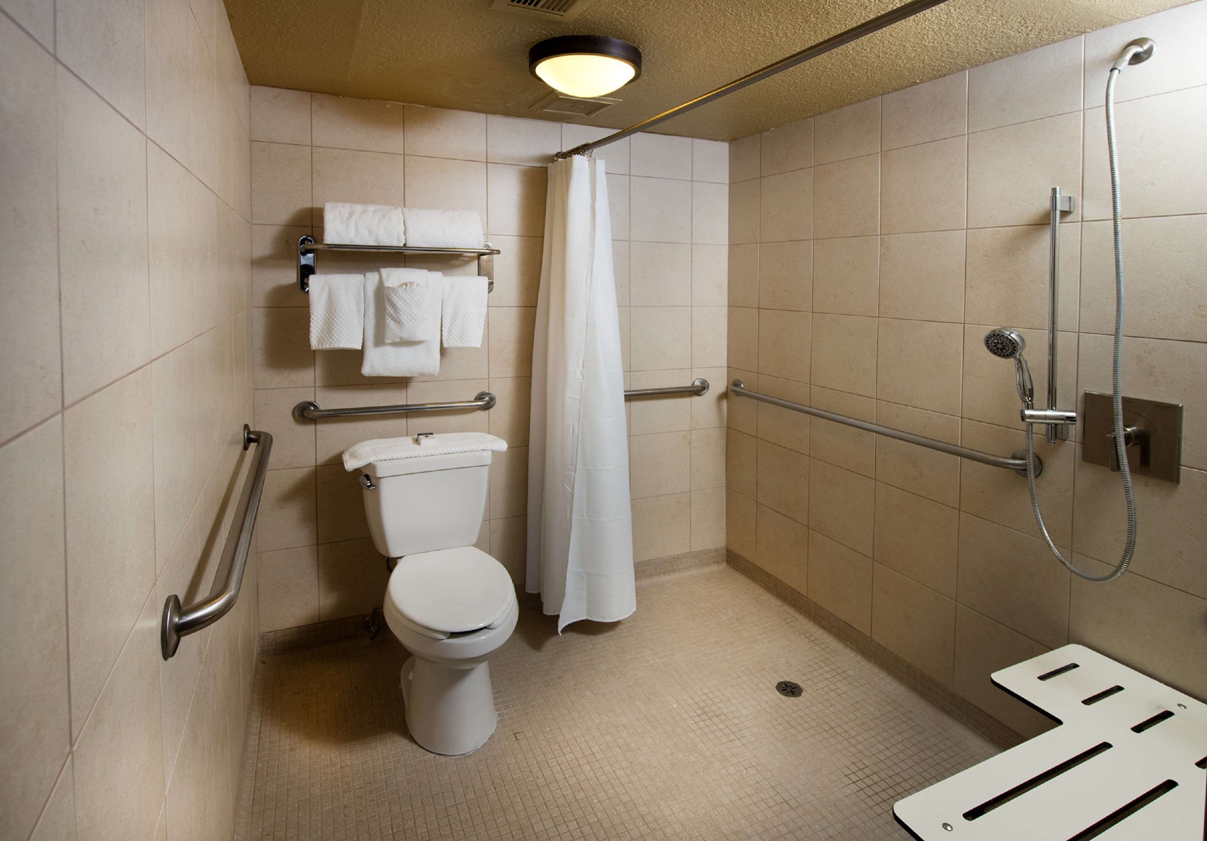 DoubleTree Suites by Hilton Tucson-Williams Center - Tap to explore photos