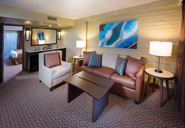  - DoubleTree Suites by Hilton Tucson