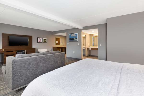  - Hampton Inn Traverse City