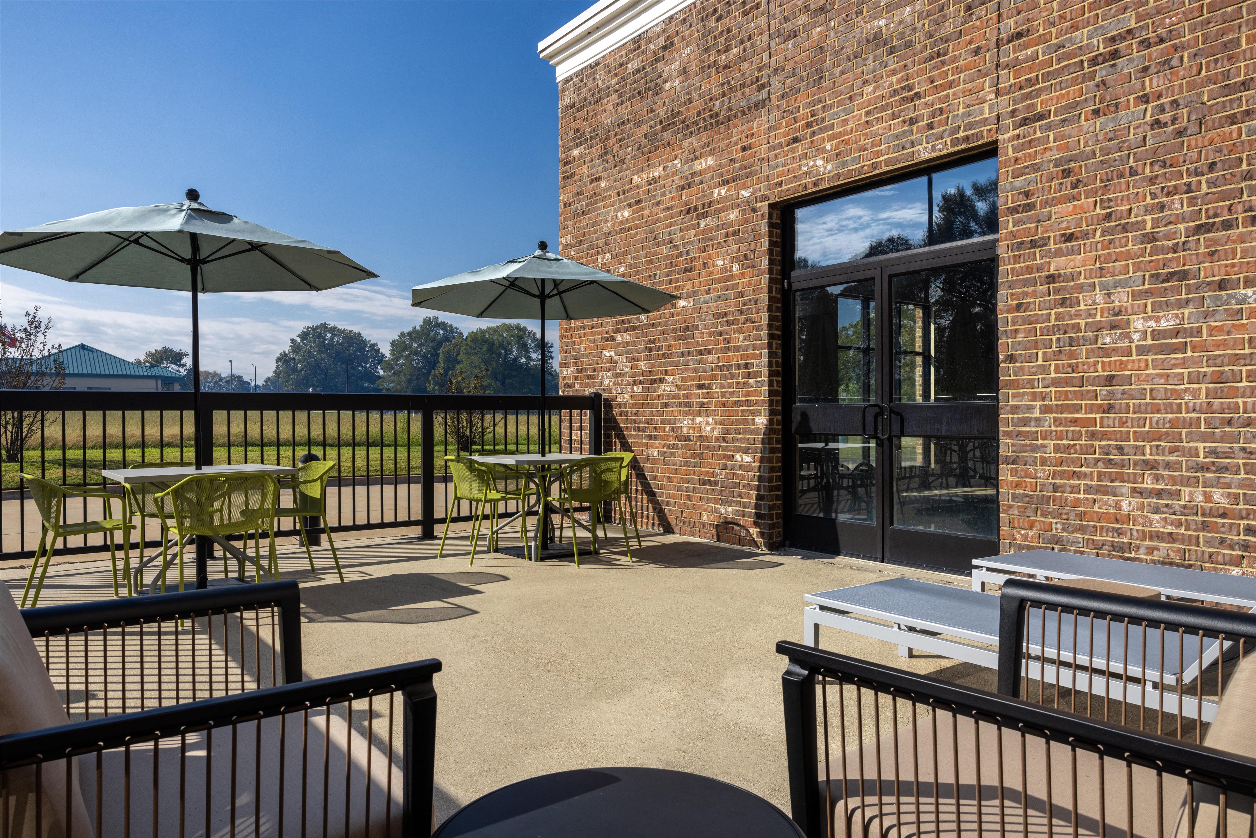 Exterior | Hampton Inn & Suites Hope