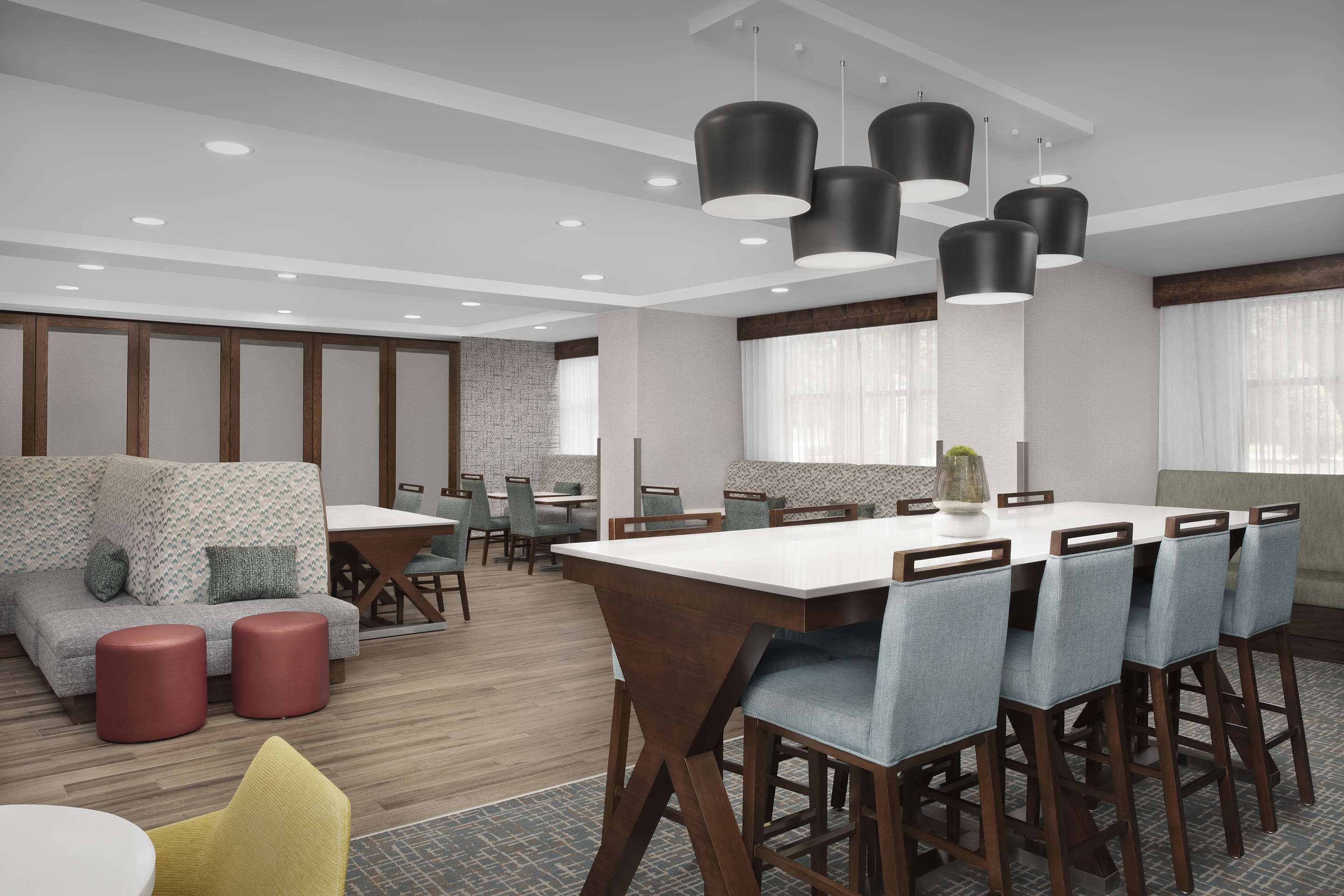 Breakfast Area | Hampton Inn Dandridge