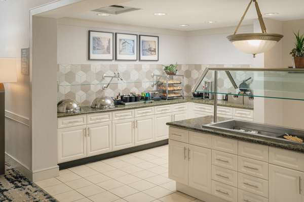 Amenities - Homewood Suites by Hilton Knoxville - I-40 & I-75, Exit 374