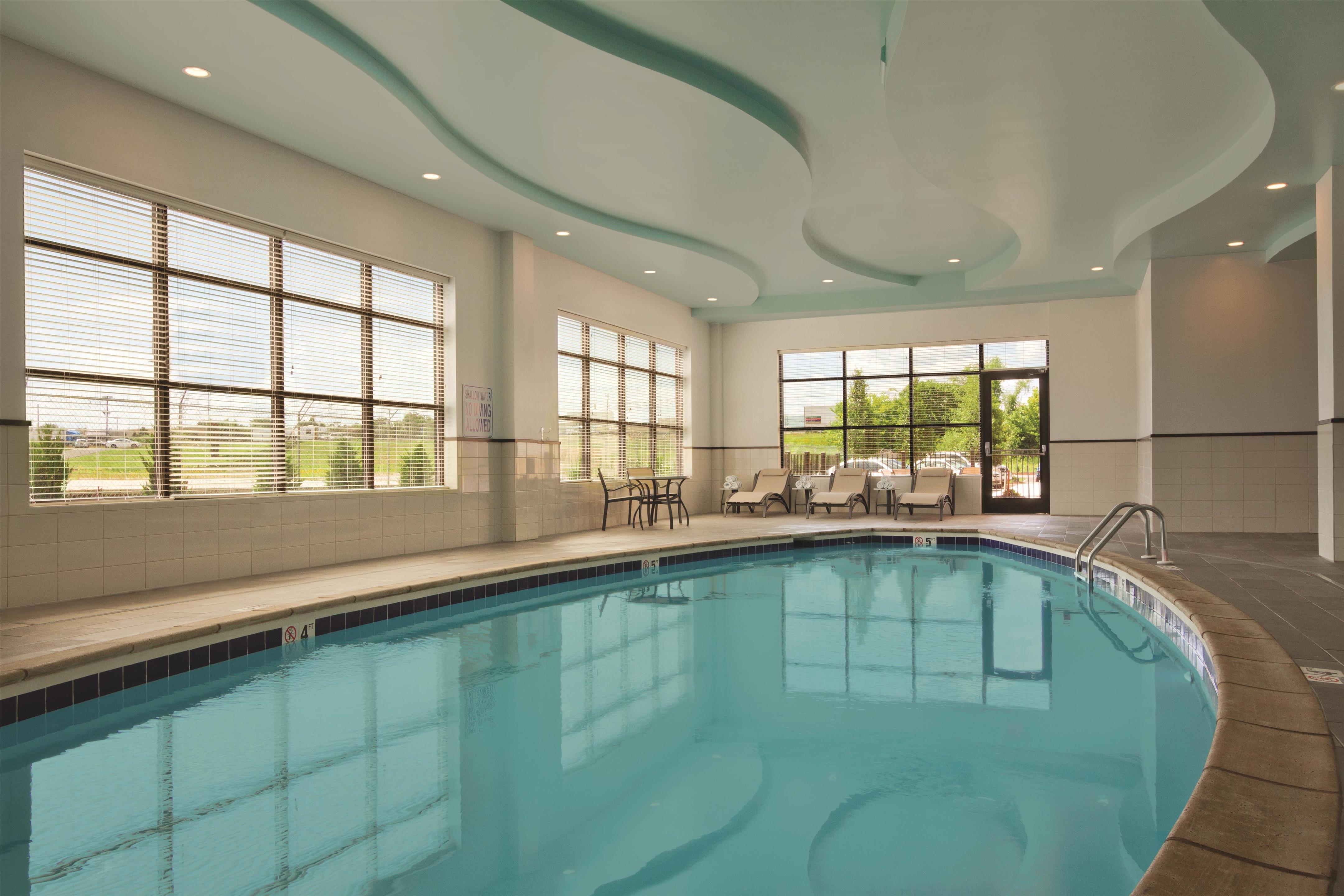 Pool | Embassy Suites by Hilton Knoxville West