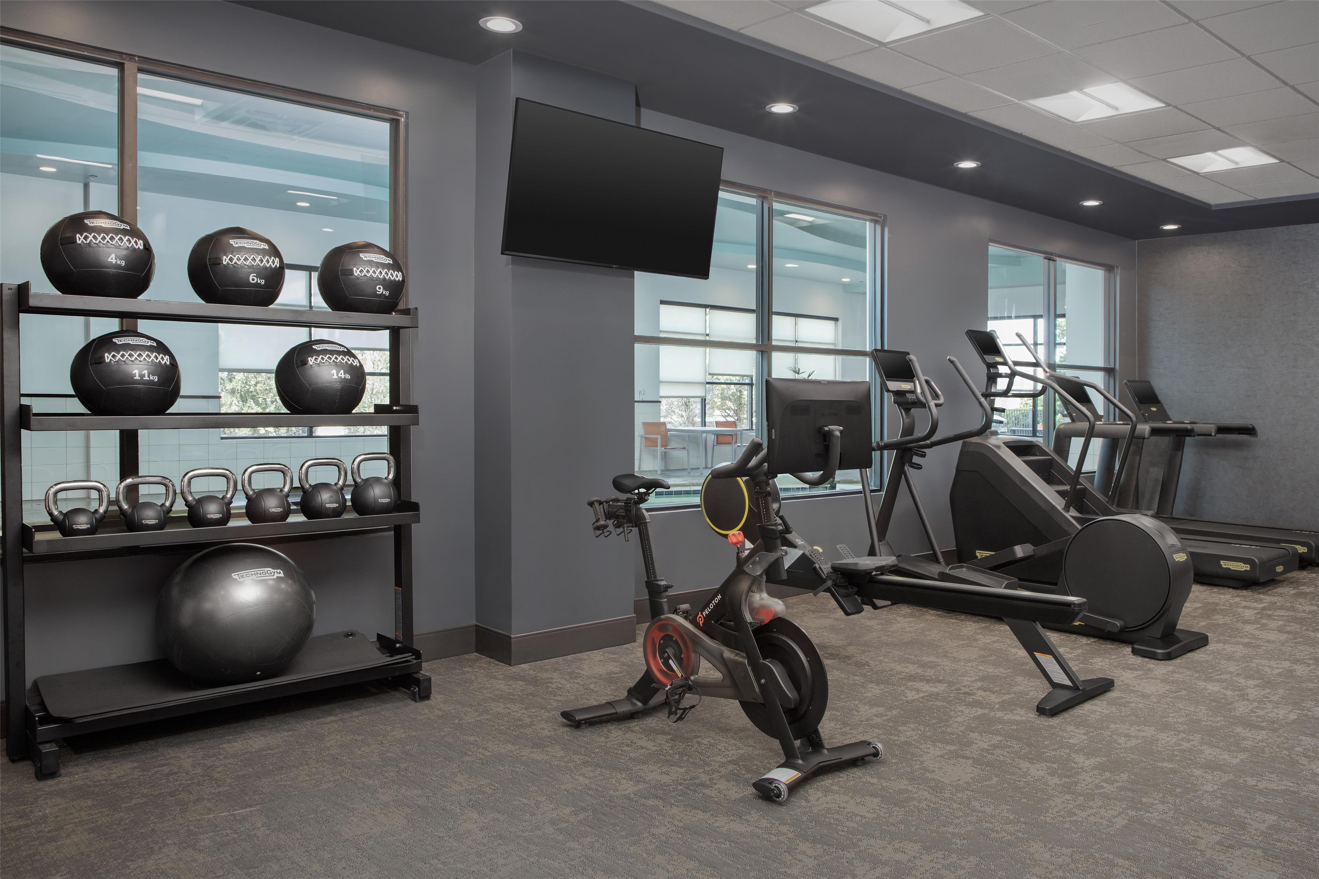Health club fitness center gym | Embassy Suites by Hilton Knoxville West