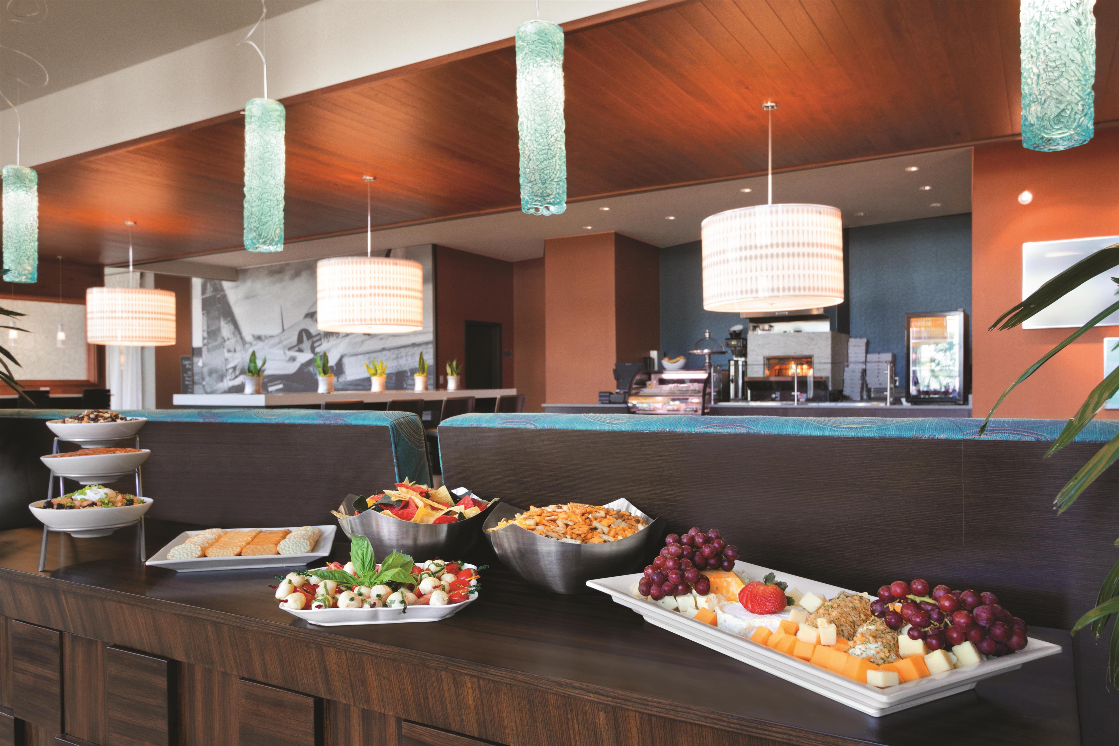 Restaurant | Embassy Suites by Hilton Knoxville West
