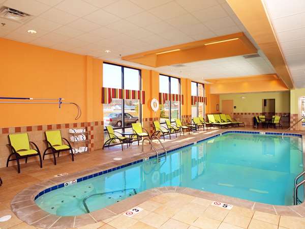 Pool - Hampton Inn & Suites North Knoxville - I-75, Exit 108
