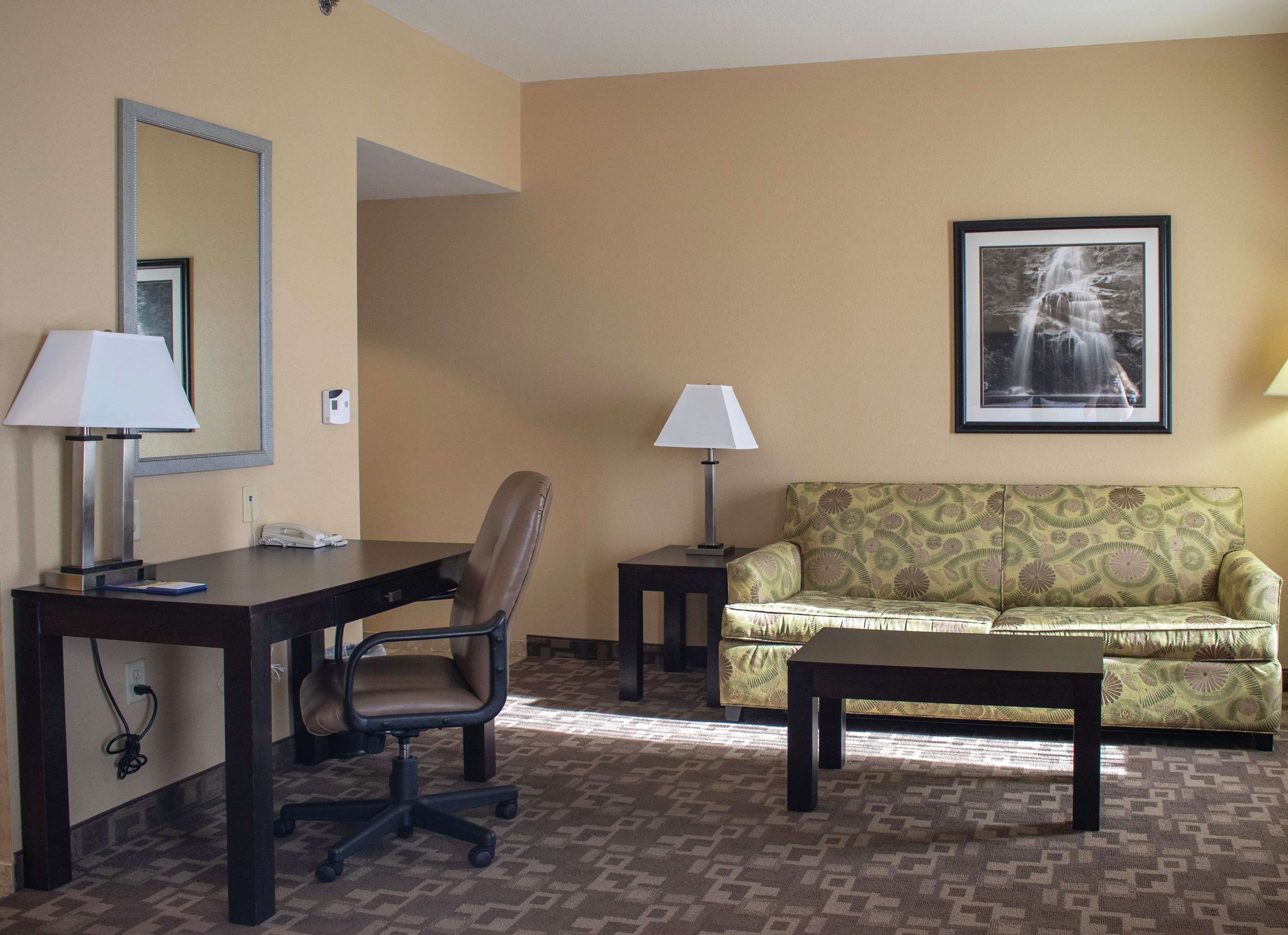 Guest room