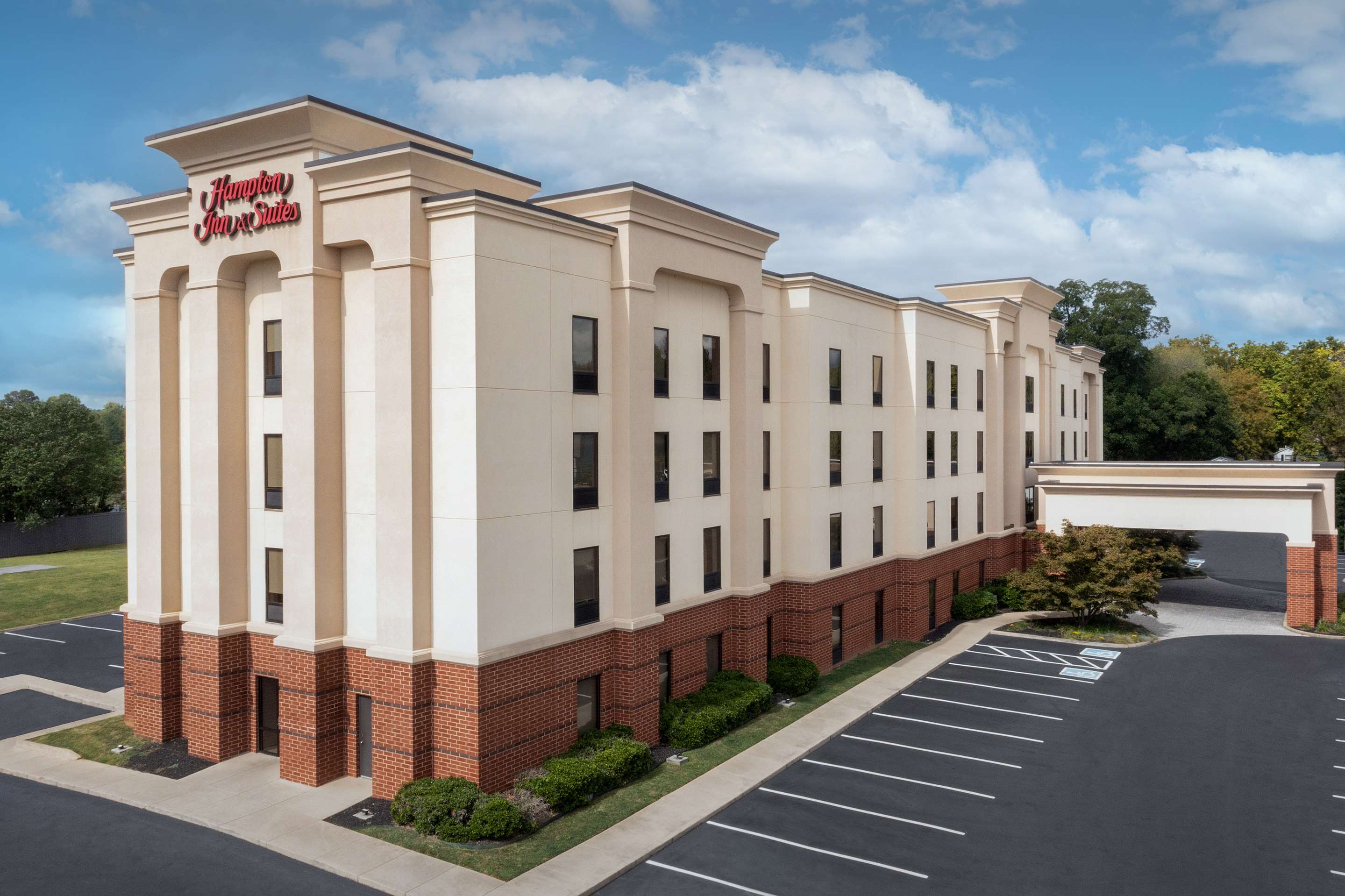 Exterior | Hampton Inn & Suites-Knoxville/North I-75