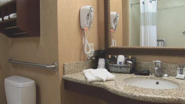  - Hampton Inn & Suites Kodak - I-40, Exit 407