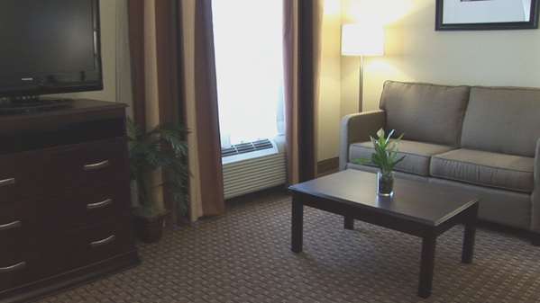  - Hampton Inn & Suites Kodak - I-40, Exit 407