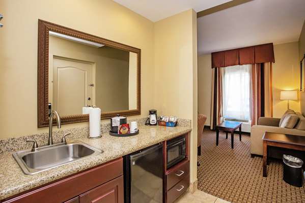  - Hampton Inn & Suites Kodak - I-40, Exit 407