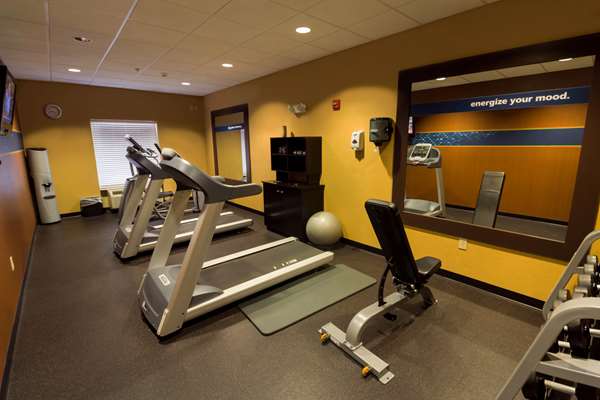 Fitness/ Exercise Room - Hampton Inn & Suites Kodak - I-40, Exit 407