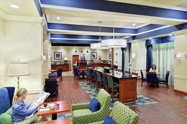 Amenities - Hampton Inn & Suites at Turkey Creek Knoxville - I-40 & I-75, Exit 373