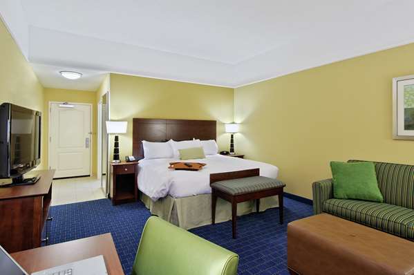  - Hampton Inn & Suites at Turkey Creek Knoxville - I-40 & I-75, Exit 373