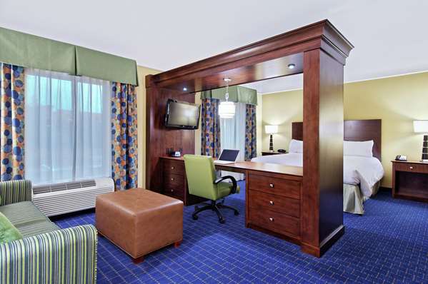  - Hampton Inn & Suites at Turkey Creek Knoxville - I-40 & I-75, Exit 373