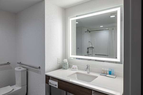  - Hampton Inn West Cedar Bluff Knoxville - I-40 & I-75, Exit 378