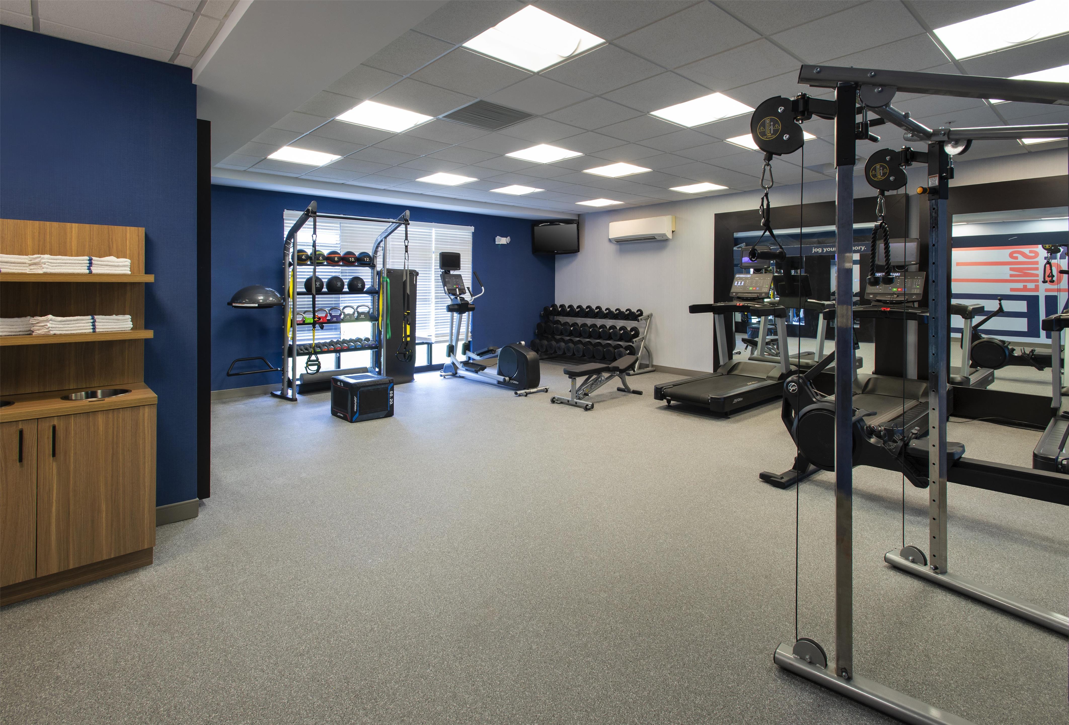 Health club fitness center gym | Hampton Inn and Suites New Hartford/Utica