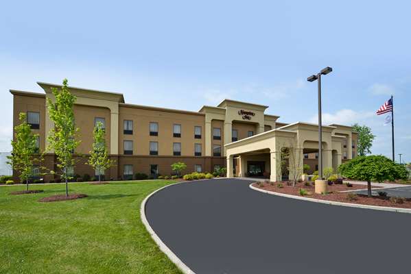 Exterior view - Hampton Inn Utica
