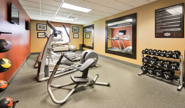 Fitness/ Exercise Room - Hampton Inn Utica
