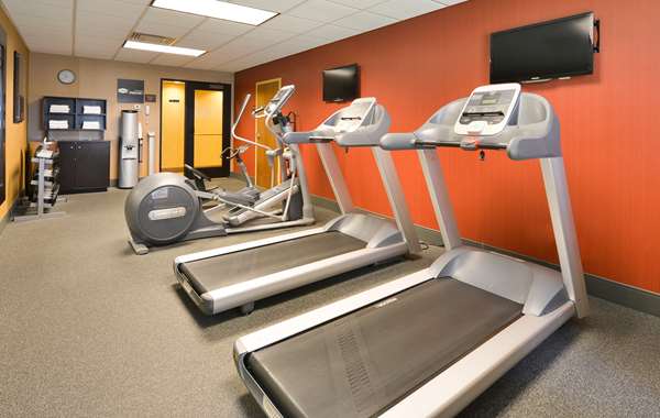 Fitness/ Exercise Room - Hampton Inn Utica