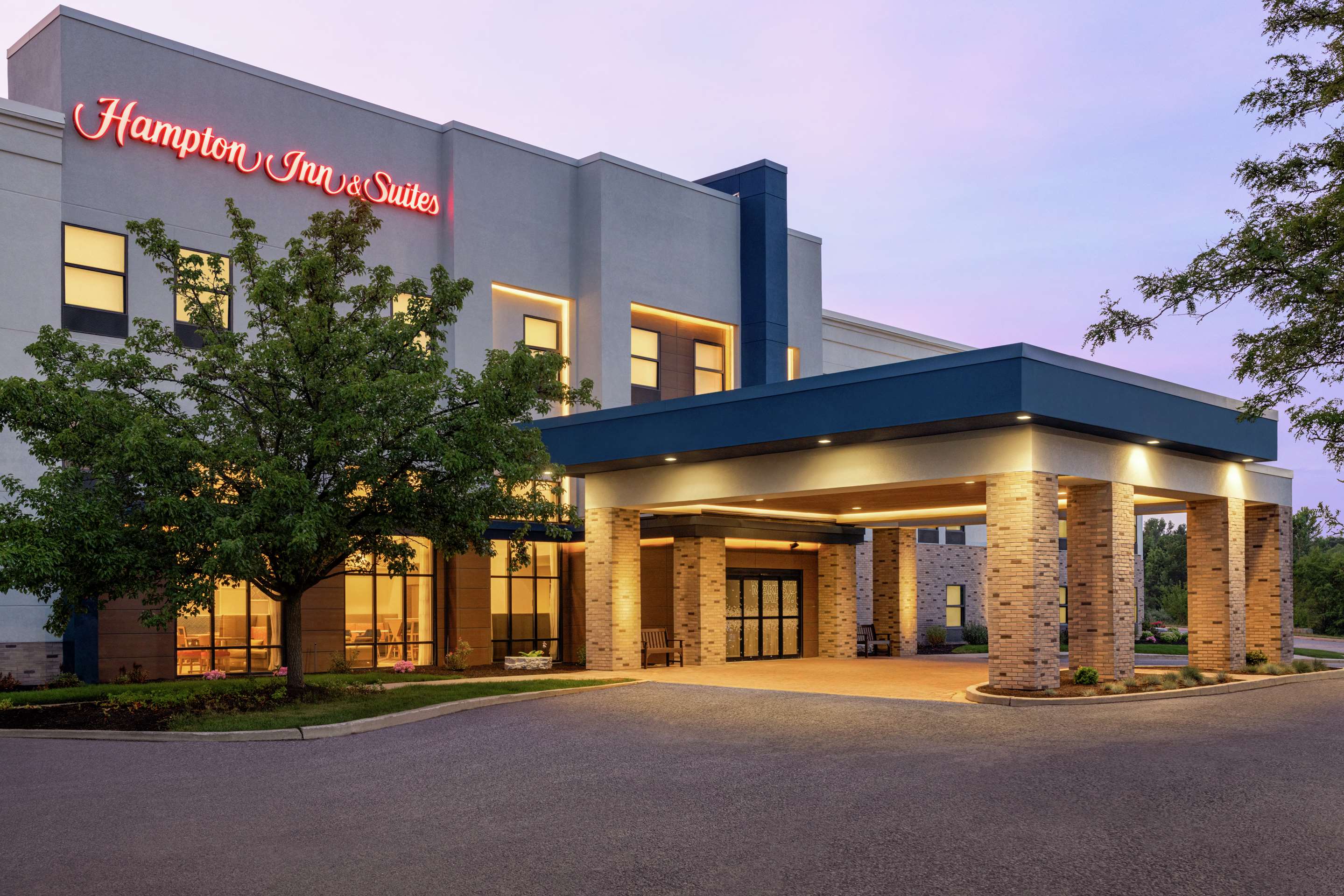 Exterior | Hampton Inn & Suites Valparaiso, IN