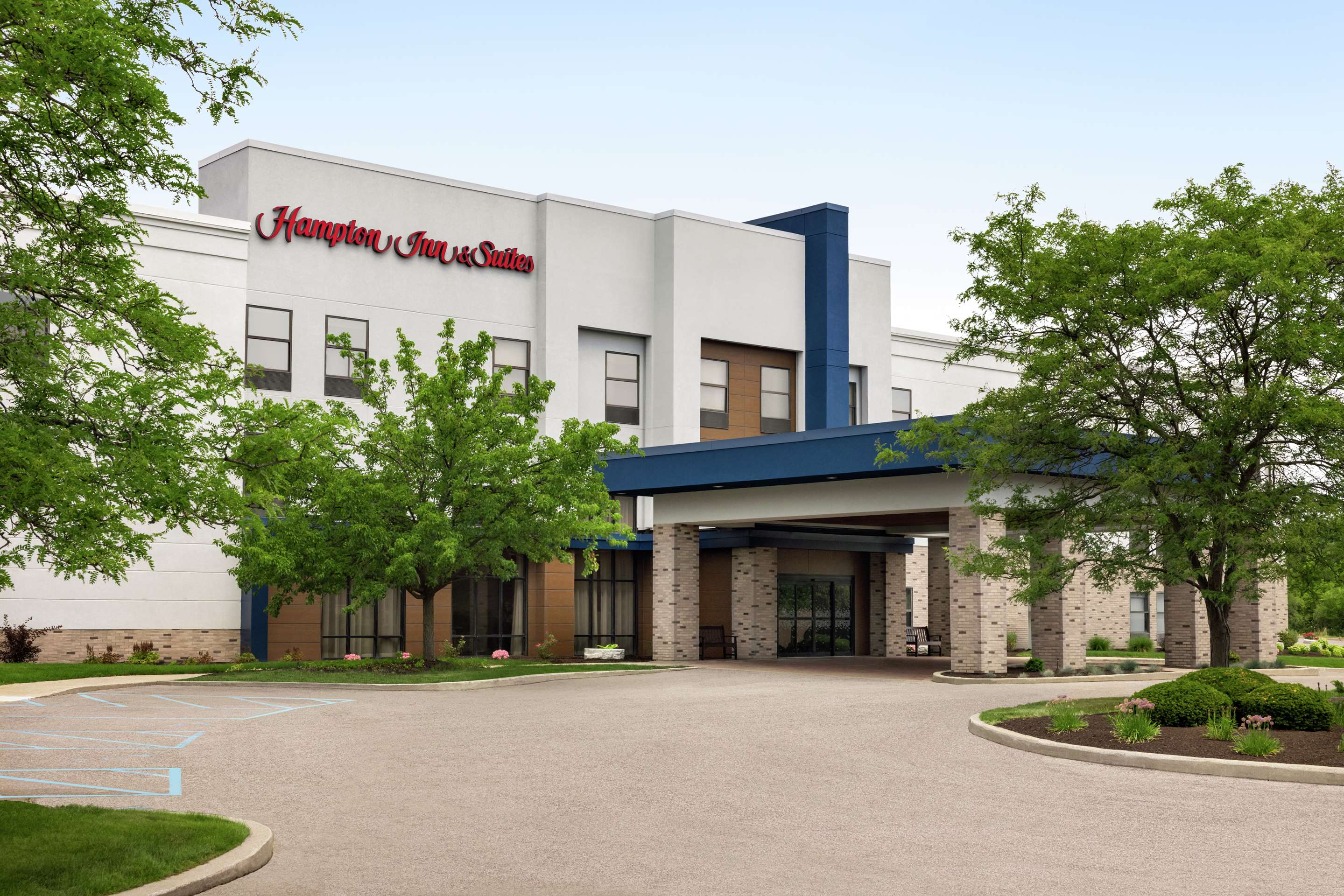 Exterior | Hampton Inn & Suites Valparaiso, IN