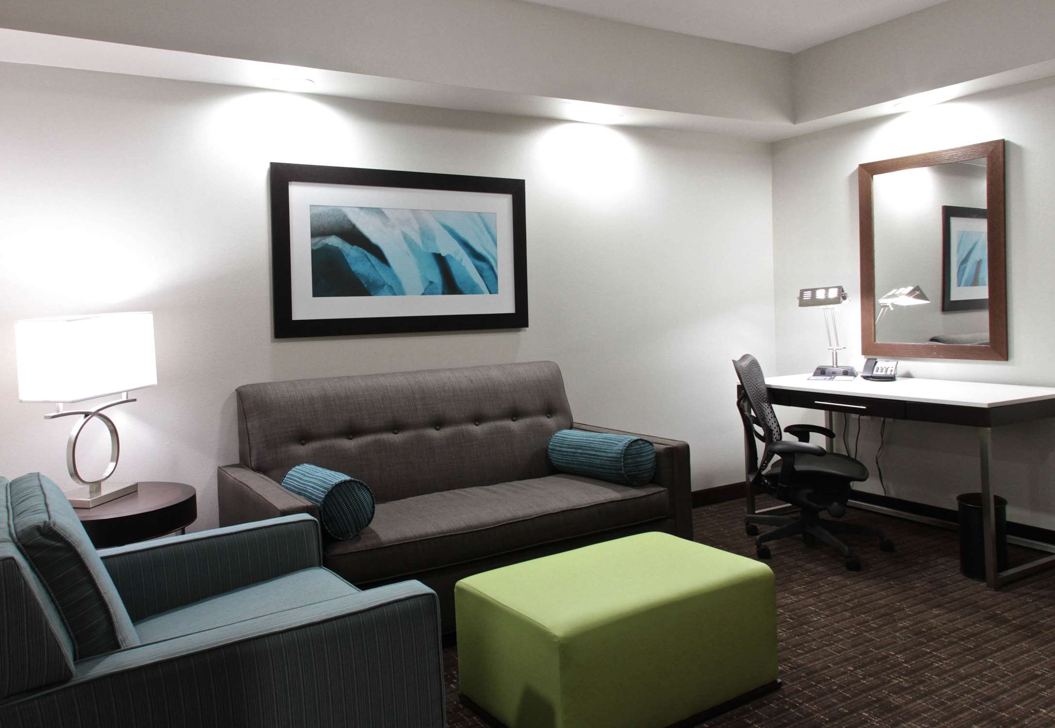 Guest room