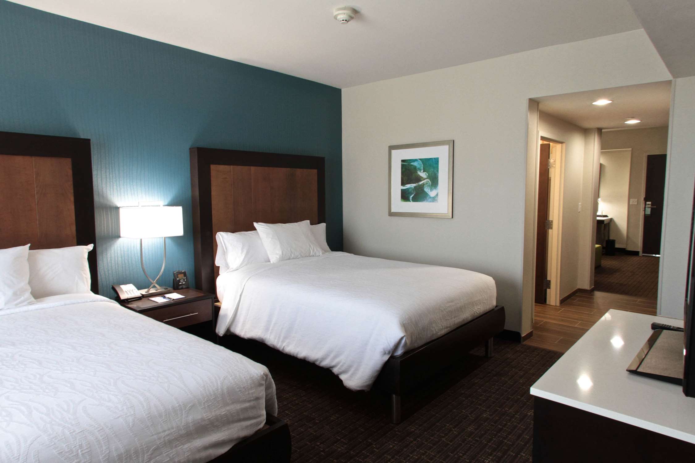 Guest room