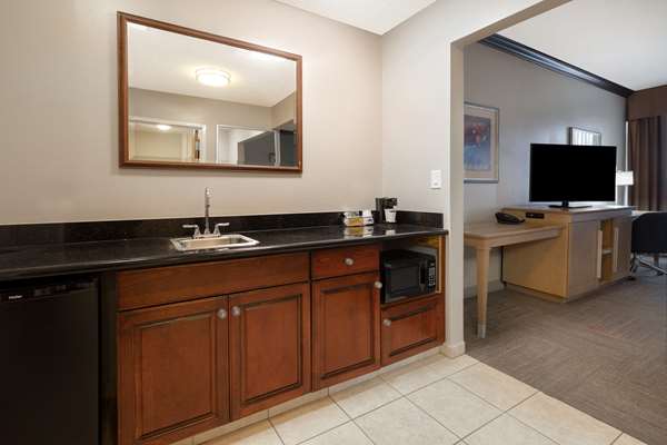  - Hampton Inn Victoria