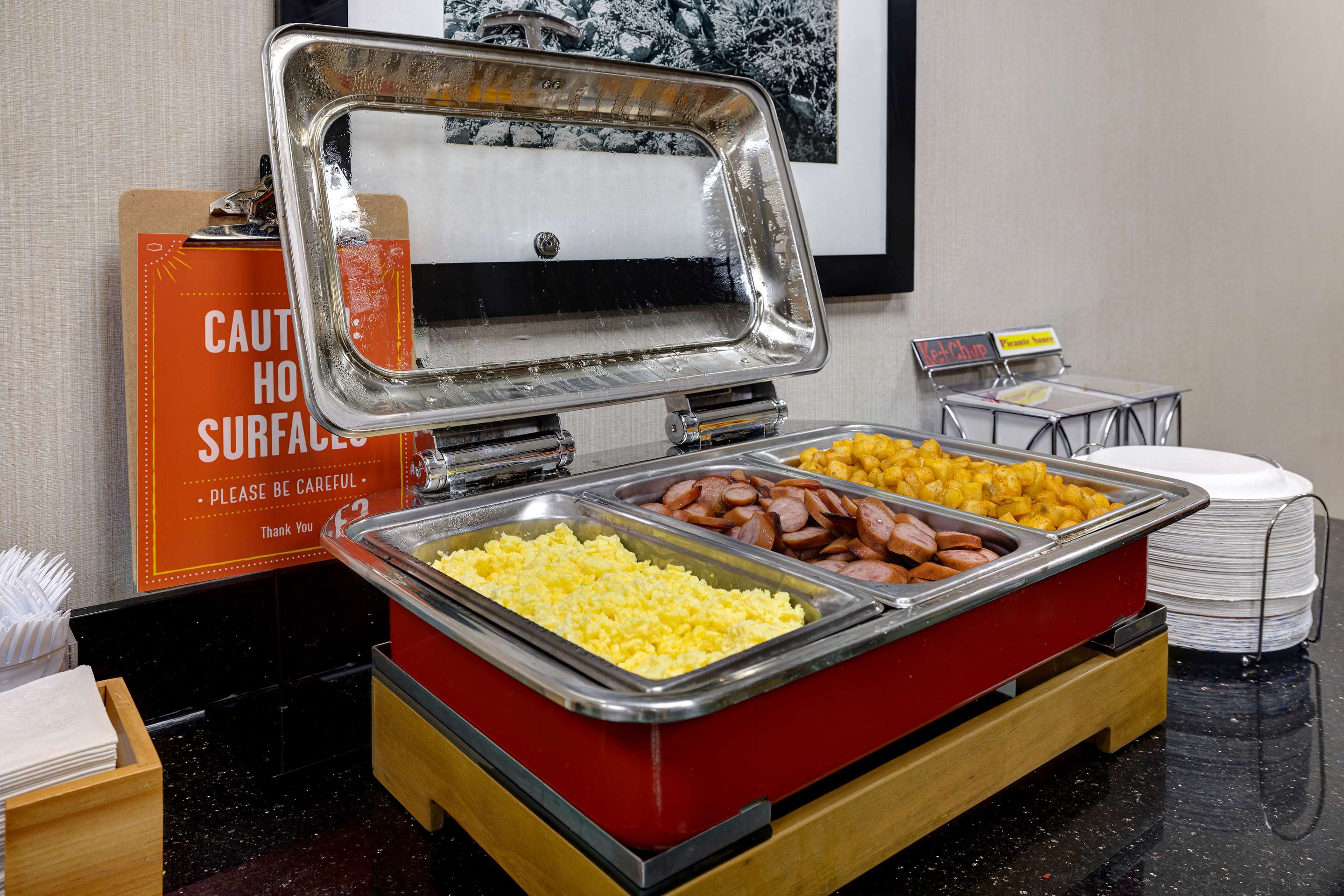 Breakfast Area | Hampton Inn Victoria
