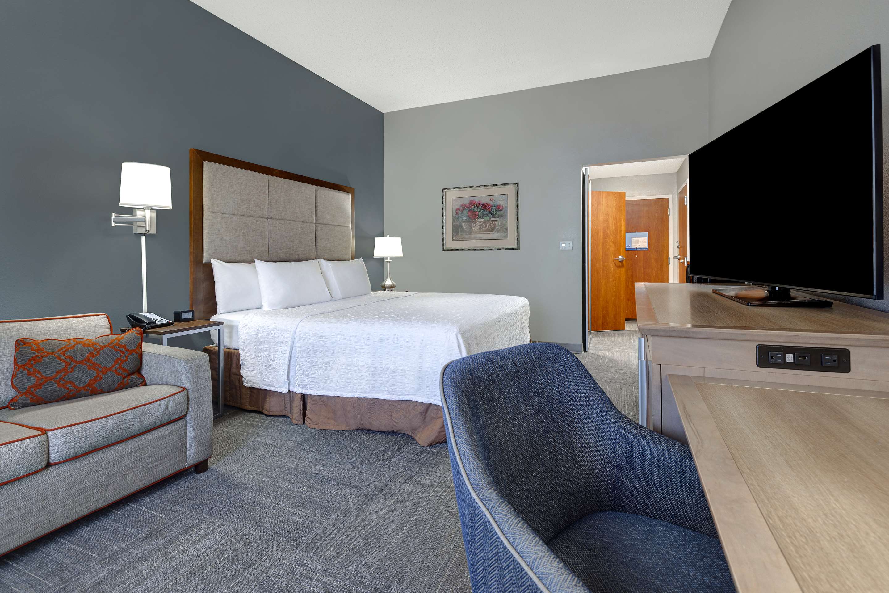 Guest room