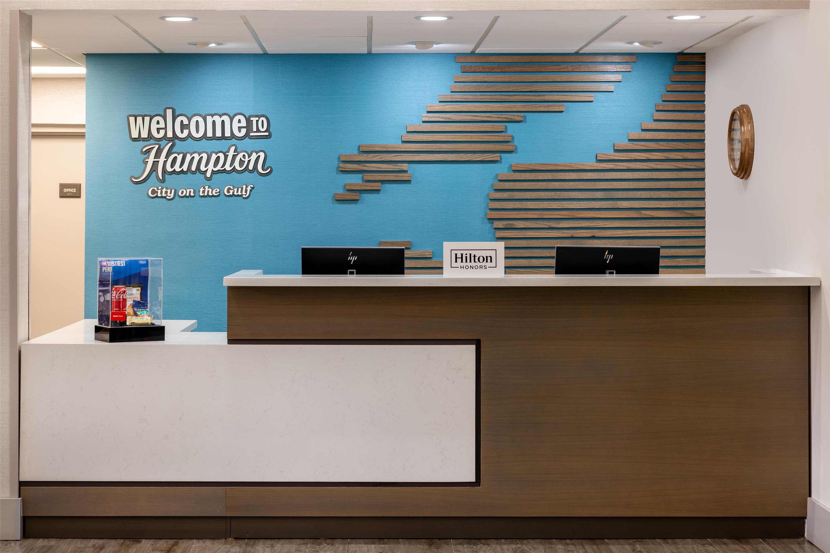 Reception | Hampton Inn & Suites Venice Bayside South Sarasota